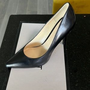 New pair of Nine West black leather heels.